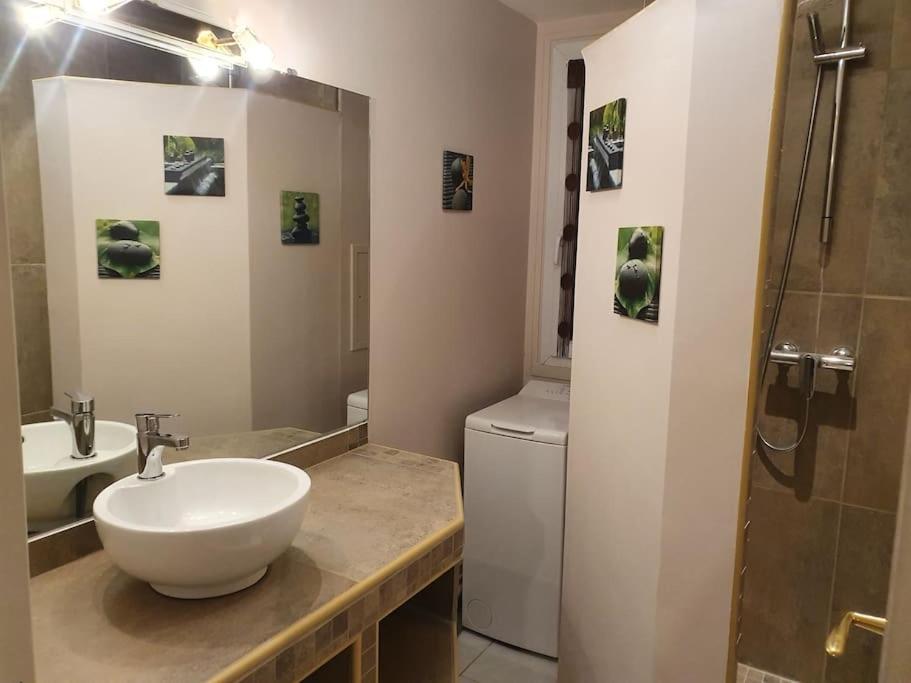 Ecully, Appartement Au Calme De 50M². 外观 照片